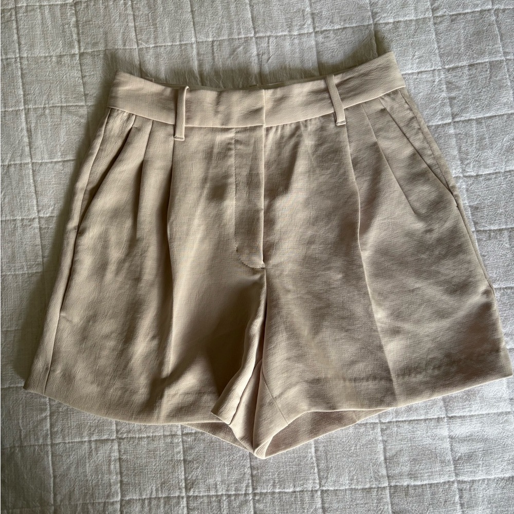 Aritzia Wilfred Effortless Shorts